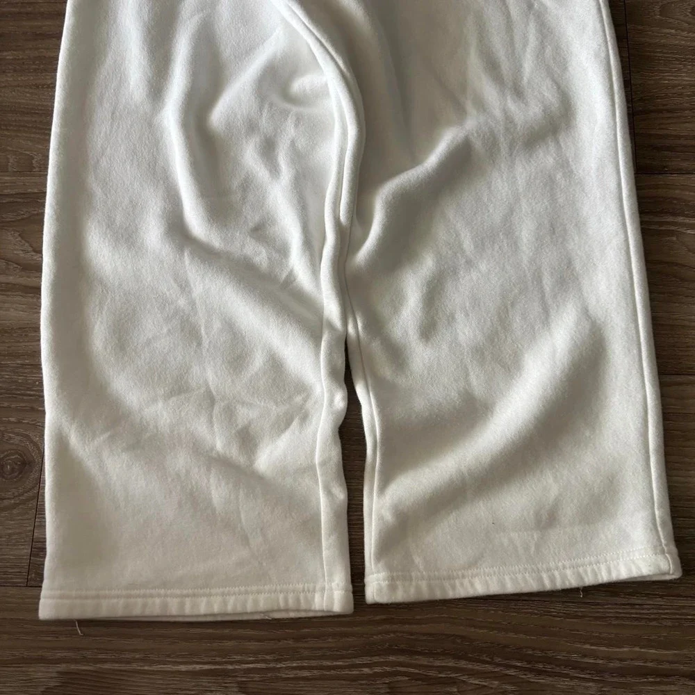 Vintage Y2K/2000s Baggy White Skater Essential Sweatpants! Fits XL